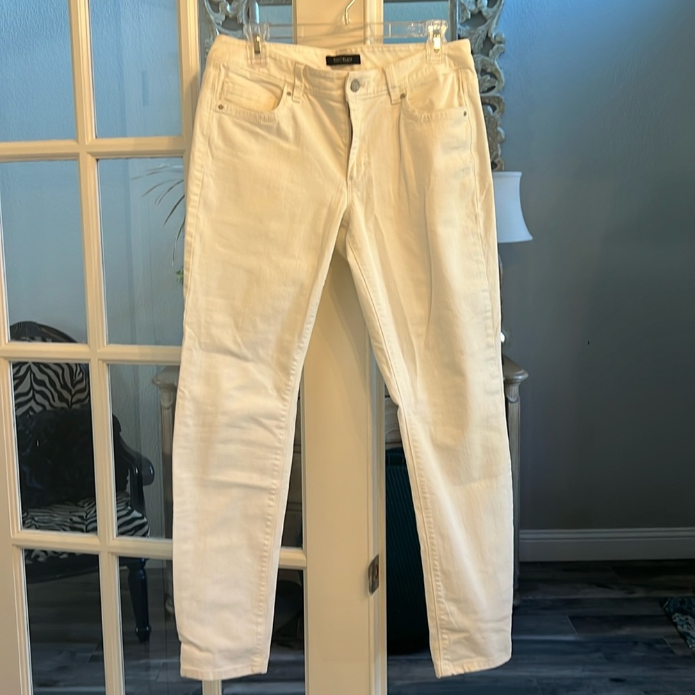 White House Black Market Blanc White Jeans